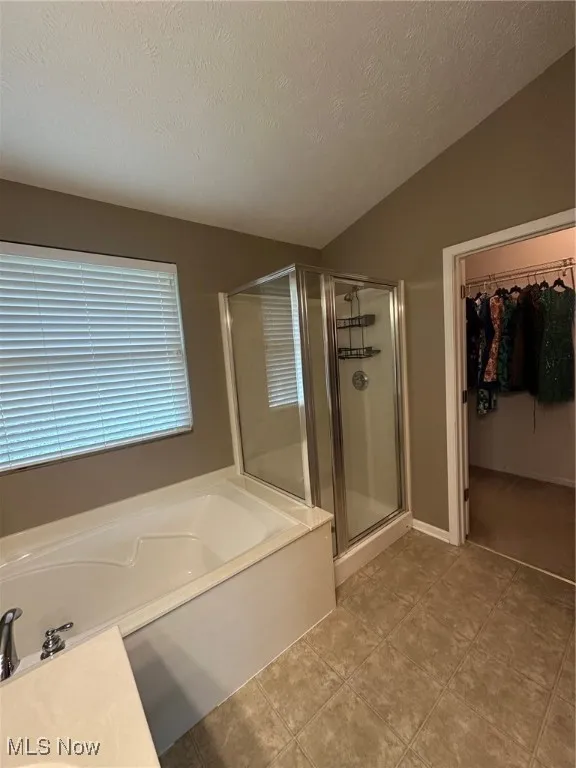 MSTR Full Bath