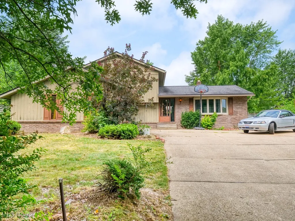 452 Deleware Drive, Brunswick, Ohio,MLS Now Listing ID