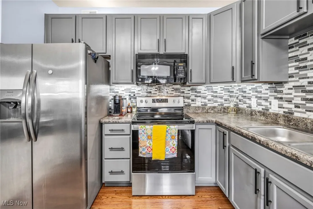 136 River Rock Way, Berea, Ohio,MLS Now Listing ID