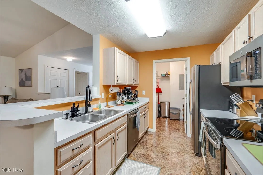 3375 Lenox Village Drive # 254, Fairlawn, Ohio,MLS Now Listing ID