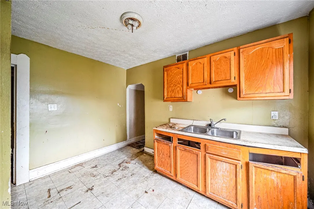 2195 E 73rd Street, Cleveland, Ohio,MLS Now Listing ID