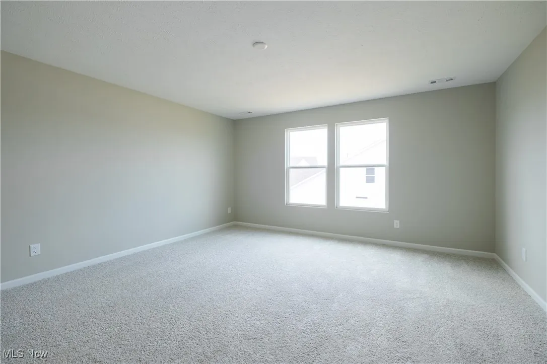 Second level loft, great for entertaining or guests.