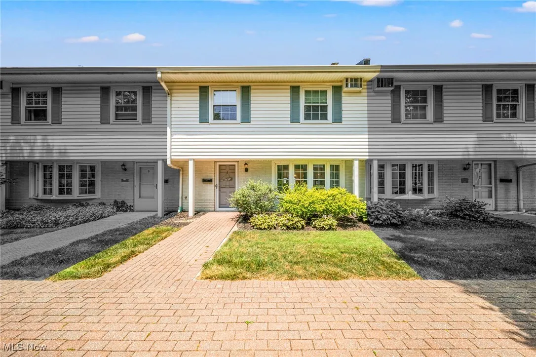 15 Meadowlawn Drive # 6, Mentor, Ohio 44060,MLS Now Listing ID