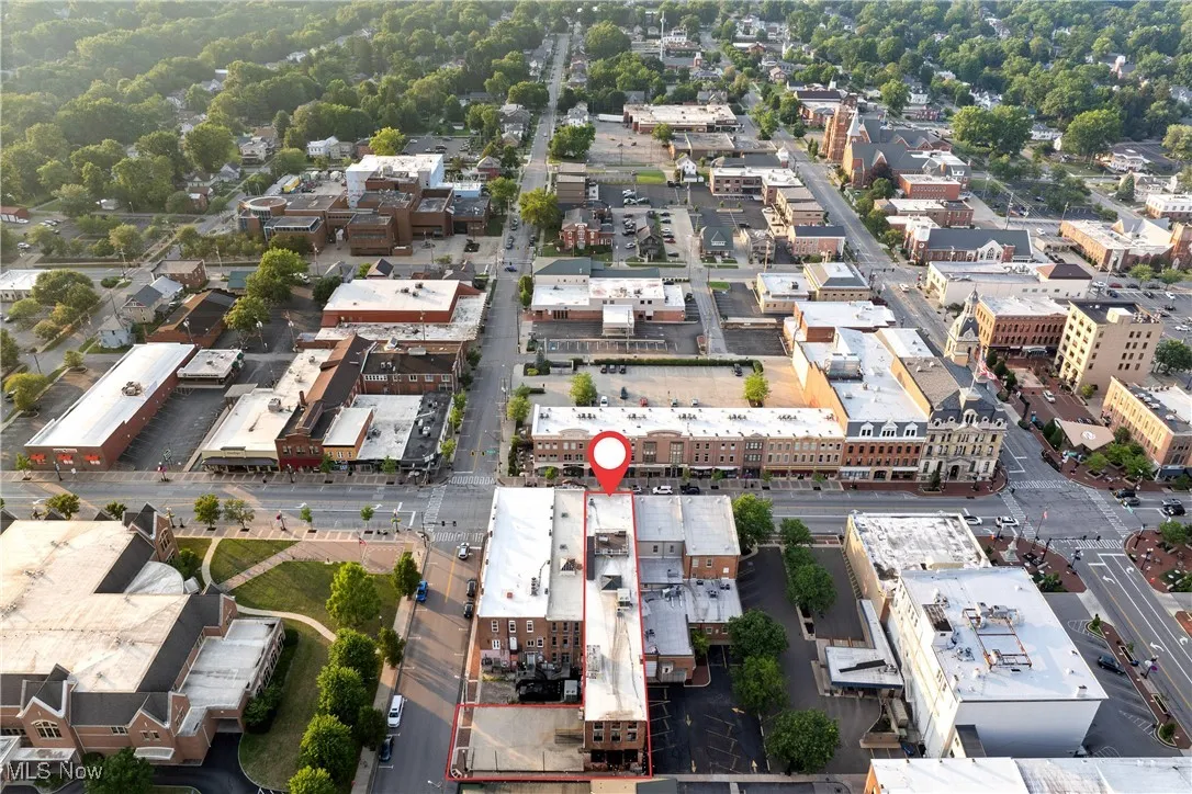 Drone / aerial view