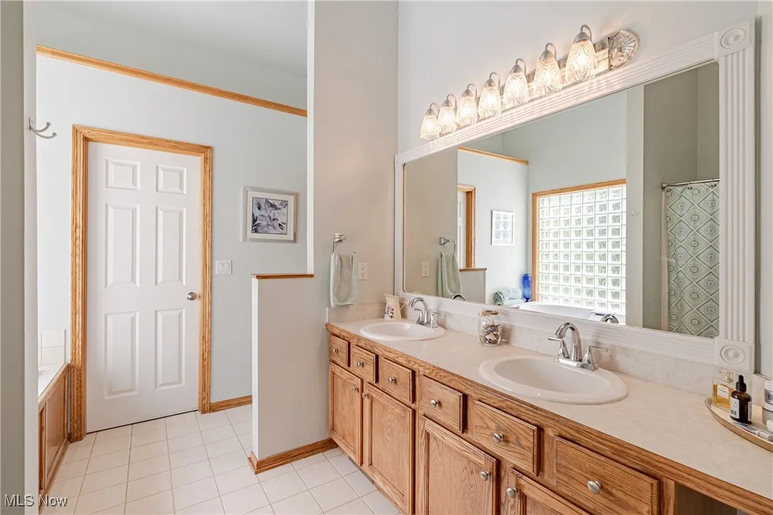 2818 Matthew Lane, Medina, Ohio,MLS Now Listing ID