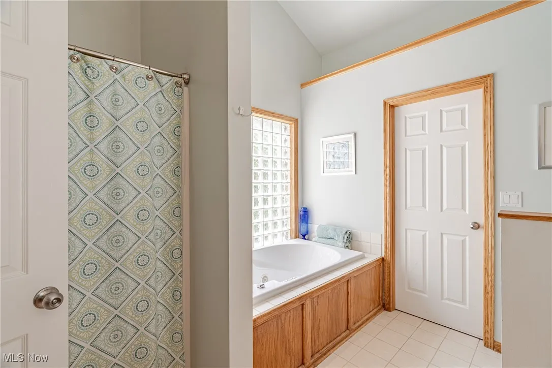 2818 Matthew Lane, Medina, Ohio,MLS Now Listing ID