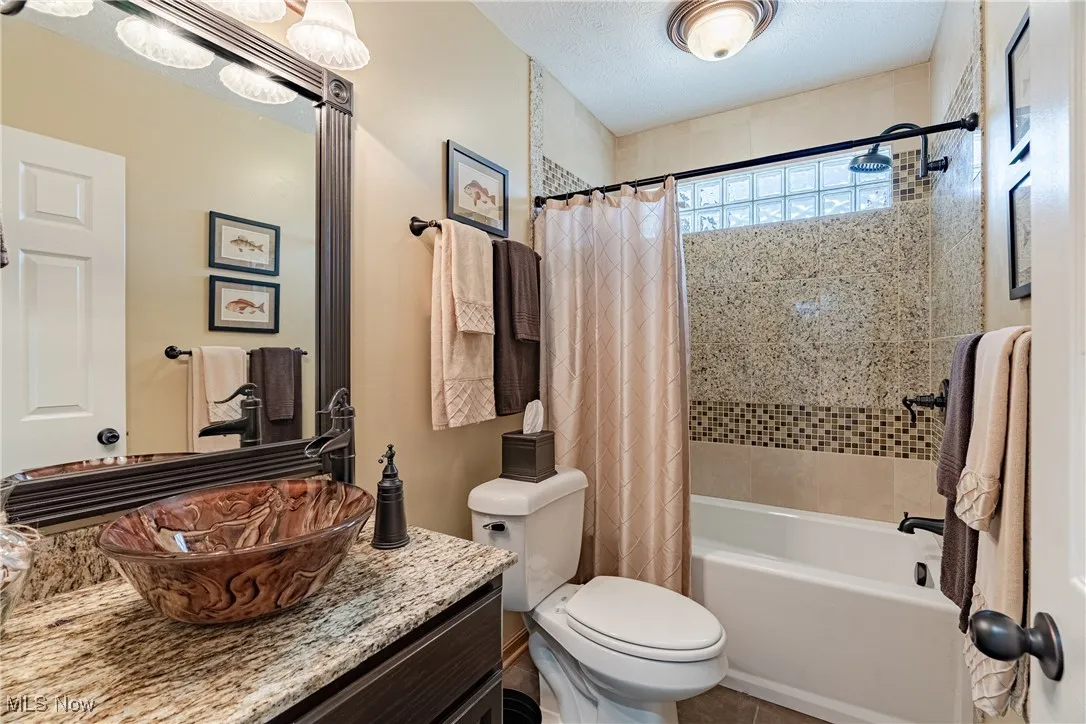 2818 Matthew Lane, Medina, Ohio,MLS Now Listing ID