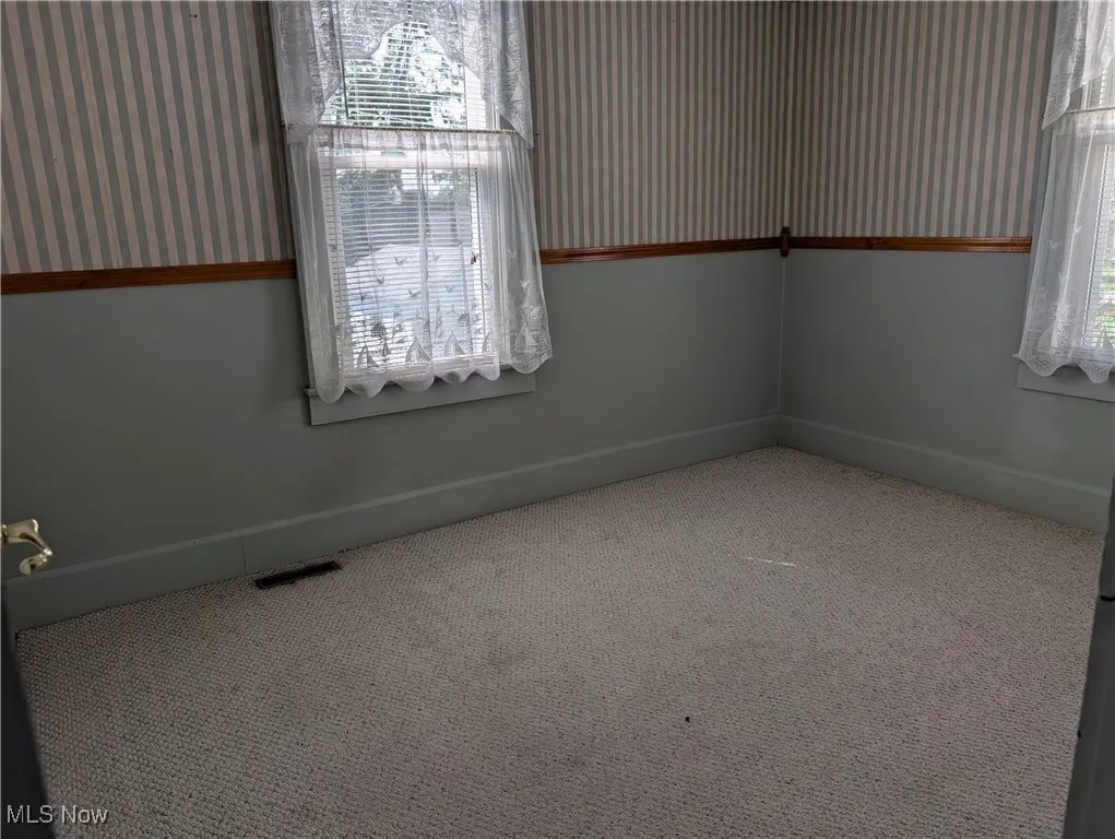 1st floor bedroom or office (no closet)