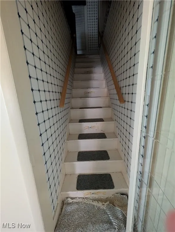 stairs to the 2nd floor