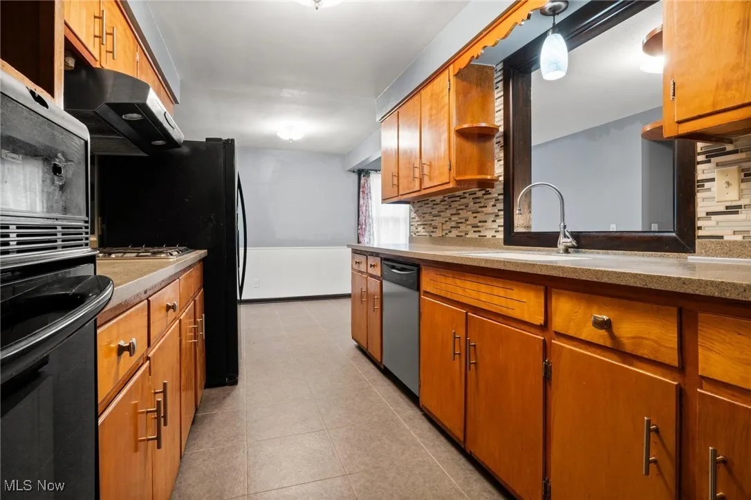 131 Yunker Court, Elyria, Ohio,MLS Now Listing ID