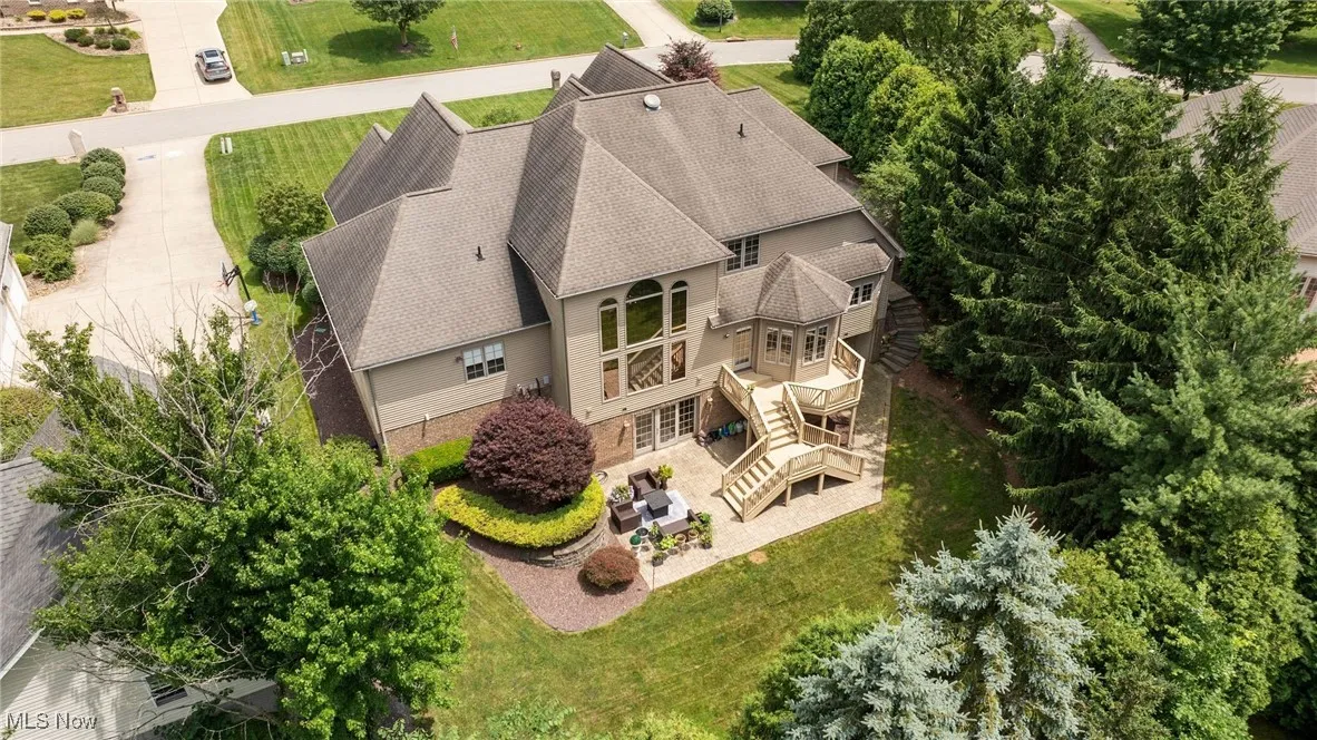 Aerial view of property and surrounding area