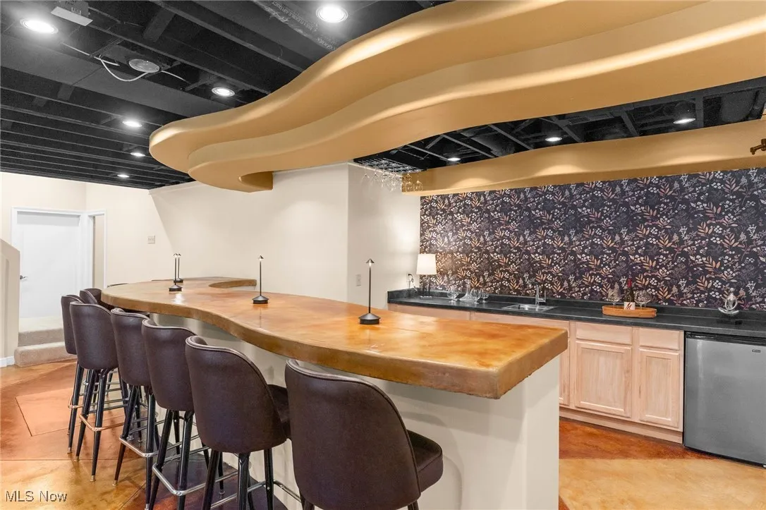 Indoor wet bar