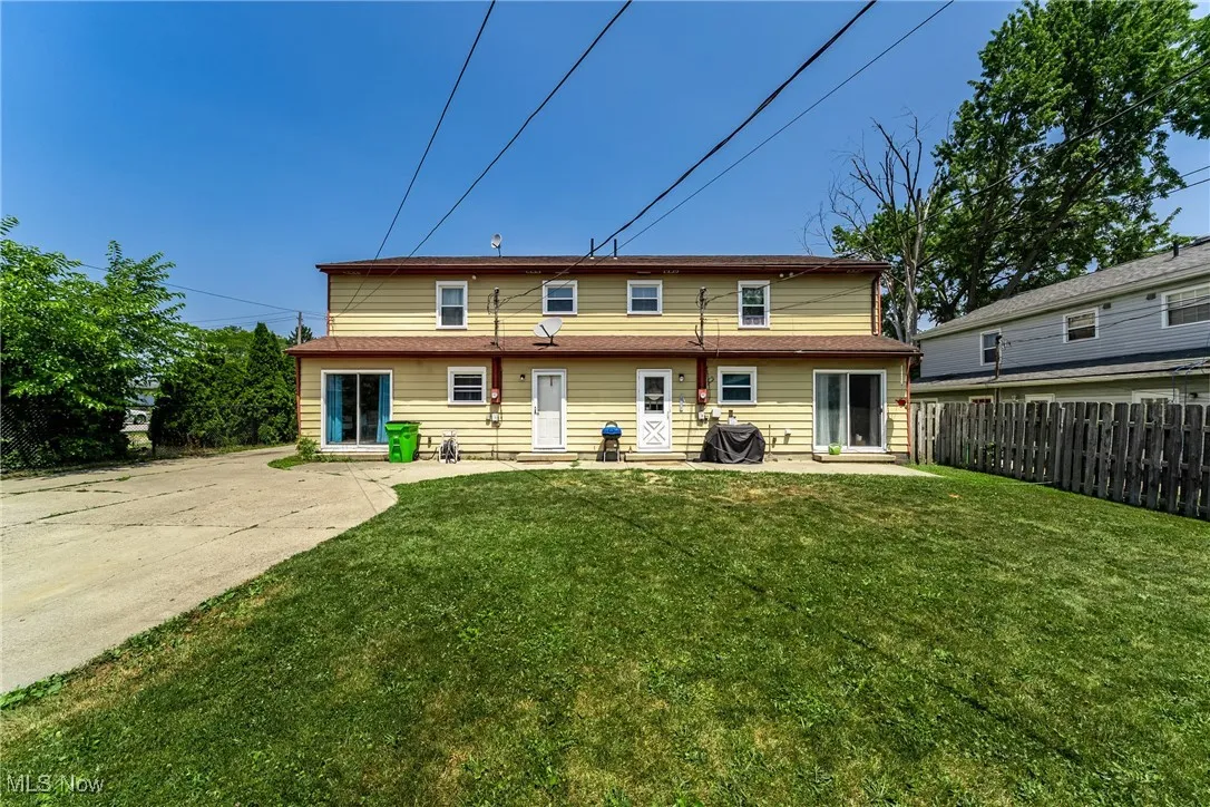 275-277 Sheldon Road, Berea, Ohio,MLS Now Listing ID