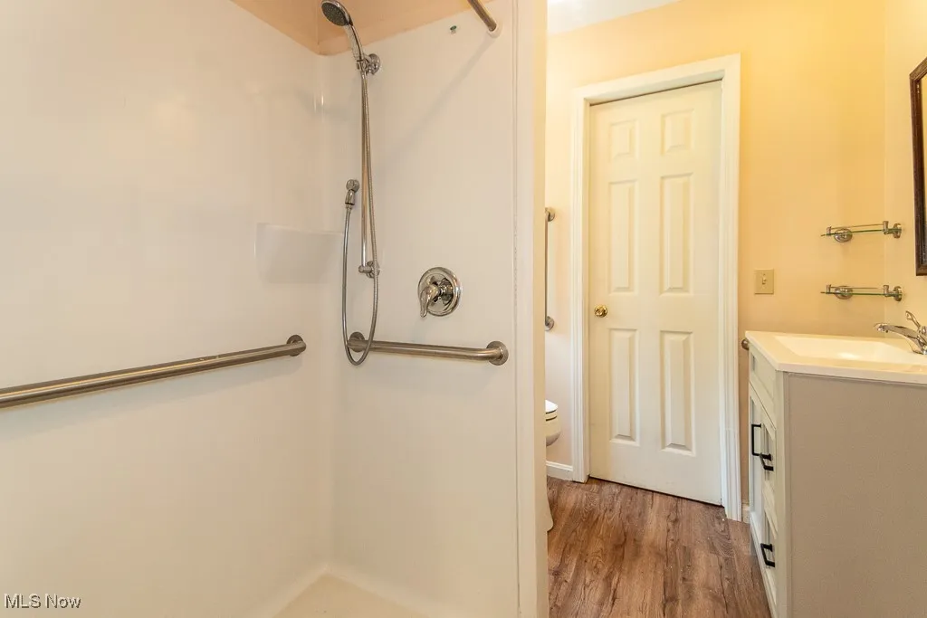 1st Floor Full Bath