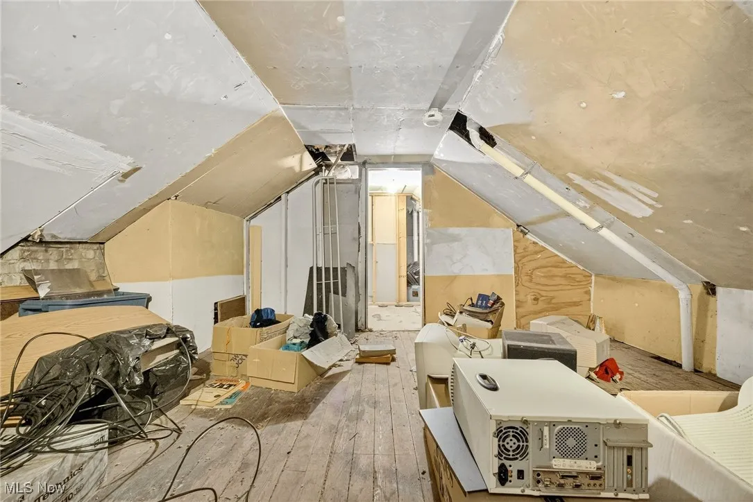 2nd floor unfinished space with untapped potential
