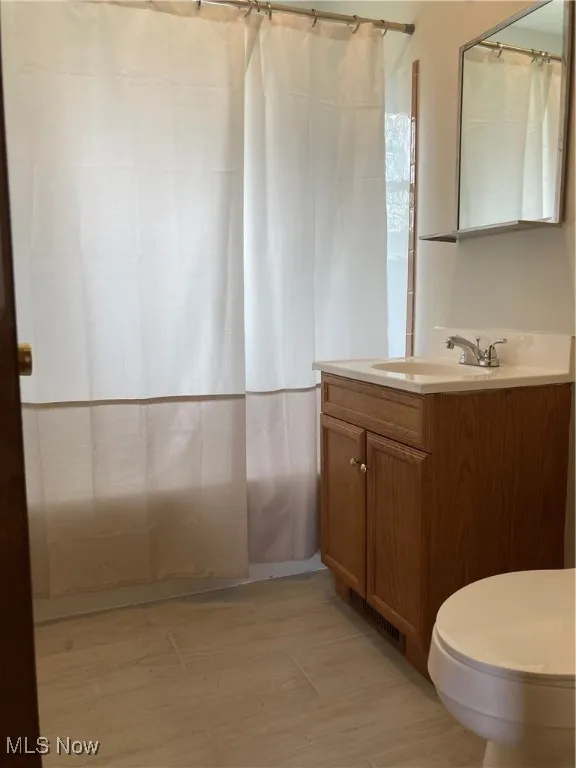 Full Bath near bedrooms