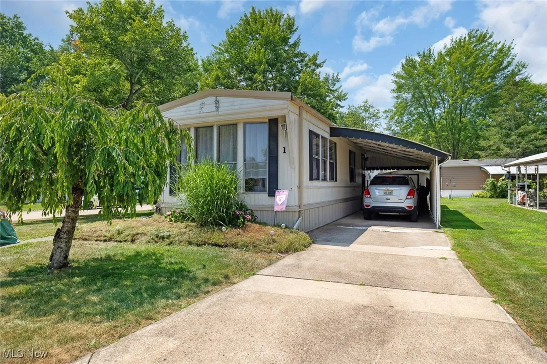 1 Overland Drive, Olmsted Twp, Ohio,MLS Now Listing ID