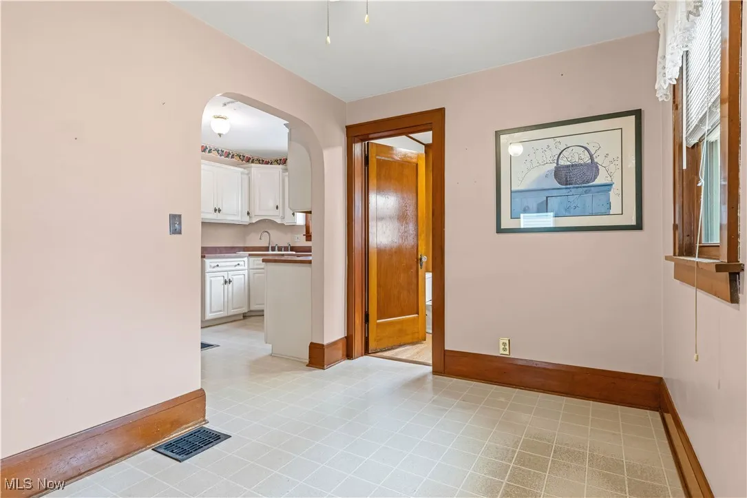 360 E Tuscarawas Avenue, Barberton, Ohio,MLS Now Listing ID