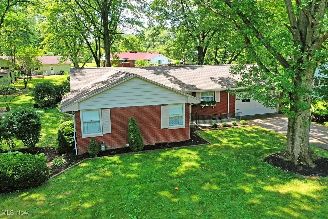 225 Sleepy Hollow Drive, Canfield, Ohio,MLS Now Listing ID