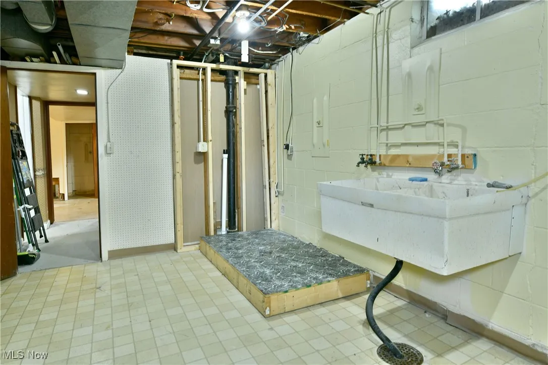 225 Sleepy Hollow Drive, Canfield, Ohio,MLS Now Listing ID