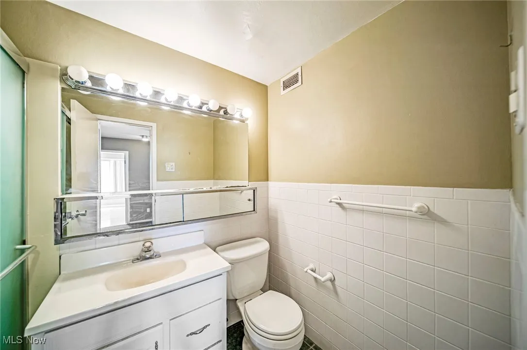 12520 Edgewater Drive # 210, Lakewood, Ohio,MLS Now Listing ID