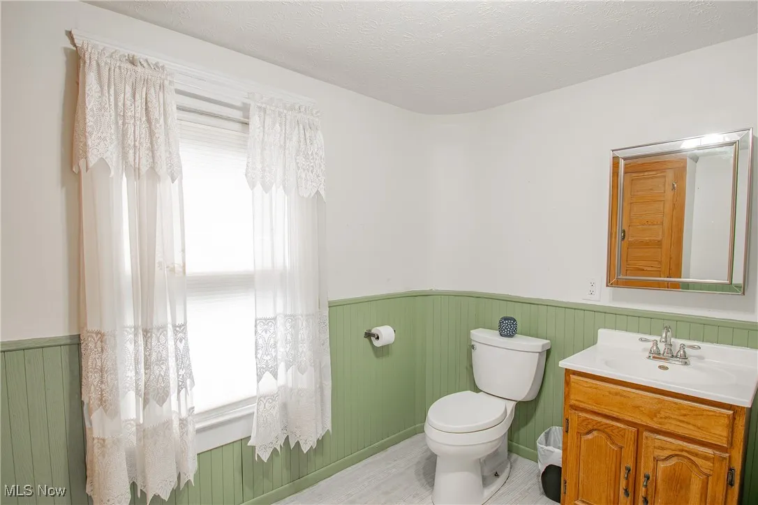 44 W Summit Street, Barberton, Ohio,MLS Now Listing ID