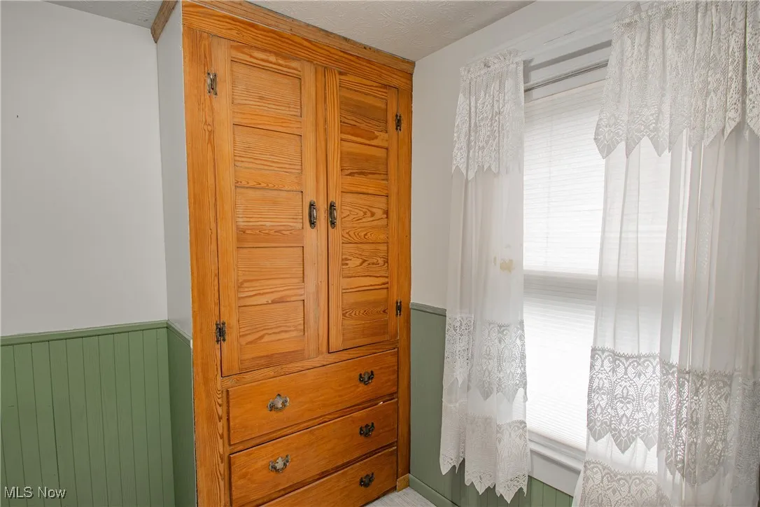 44 W Summit Street, Barberton, Ohio,MLS Now Listing ID