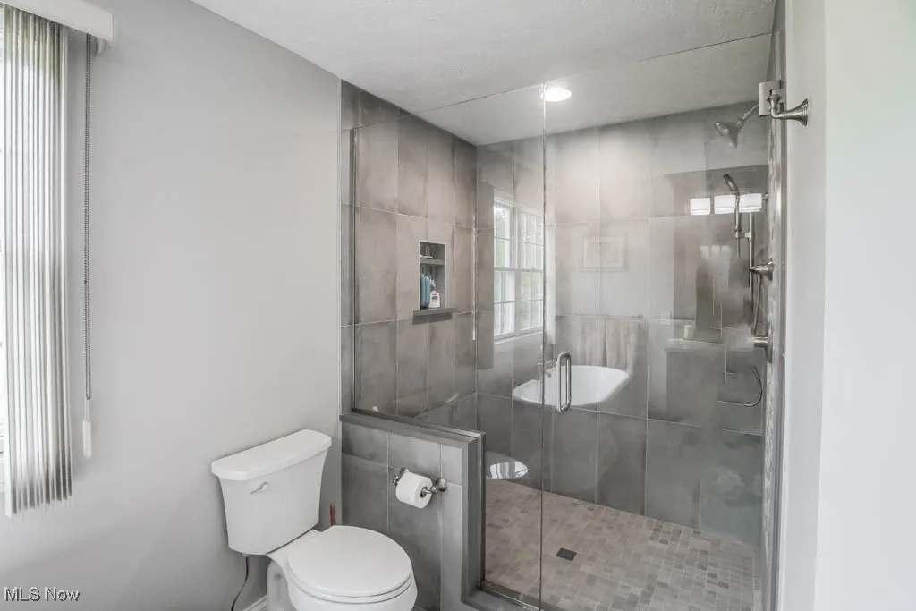 8492 Evergreen Drive, Northfield, Ohio,MLS Now Listing ID