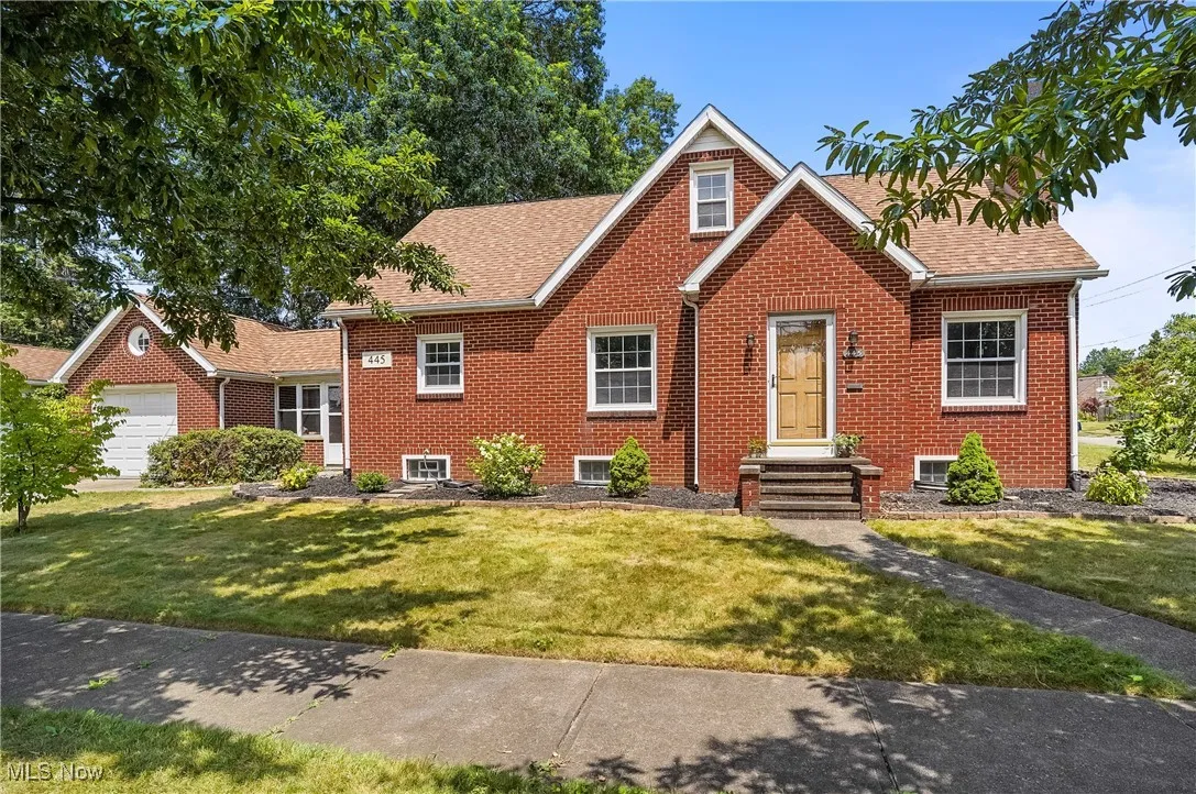 Lovely brick Cape in historic Firestone Park