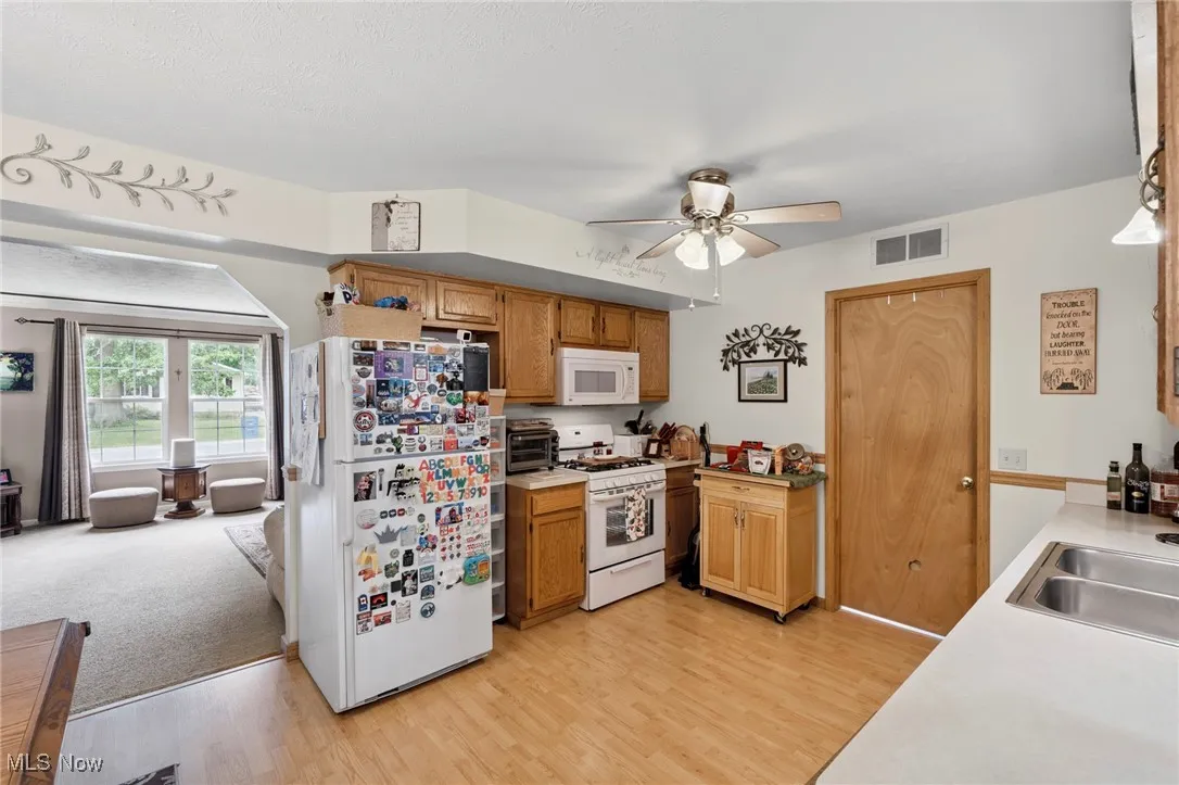 918 E 349th Street, Eastlake, Ohio,MLS Now Listing ID