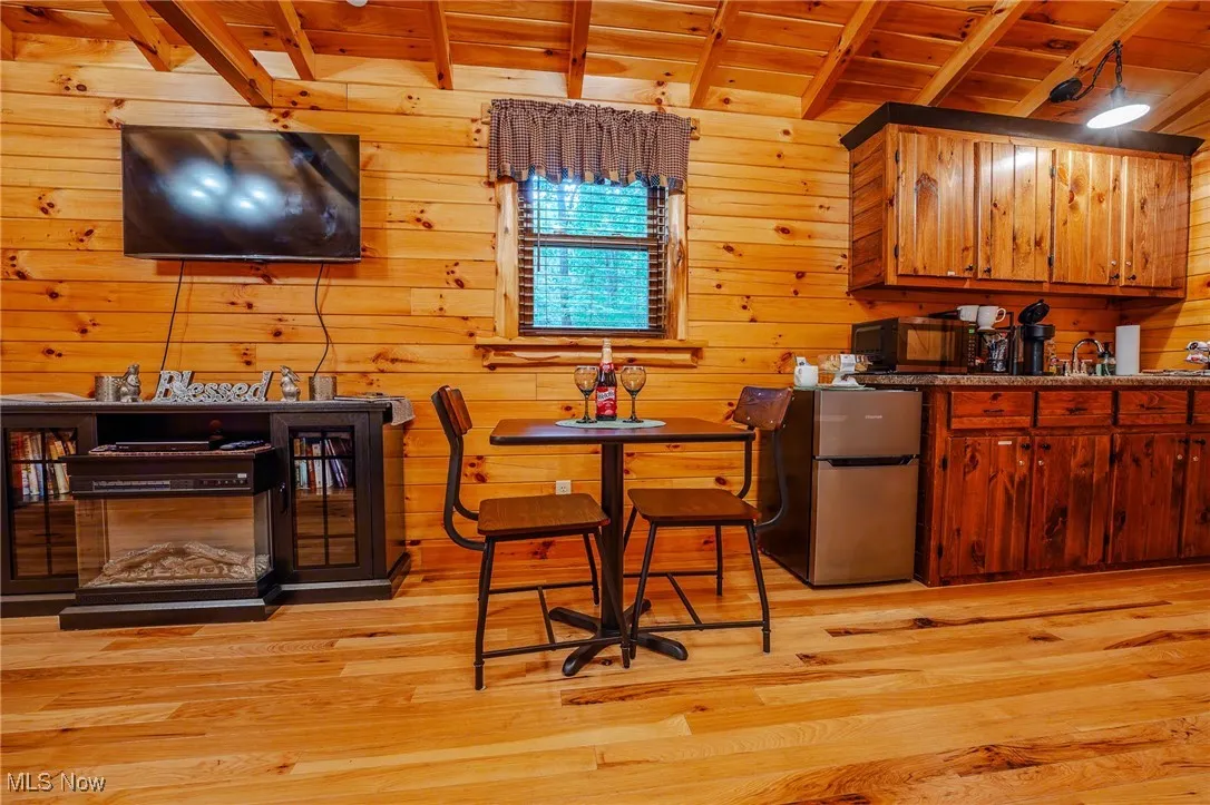 4343 Oak Ridge Road, Sugarcreek, Ohio,MLS Now Listing ID