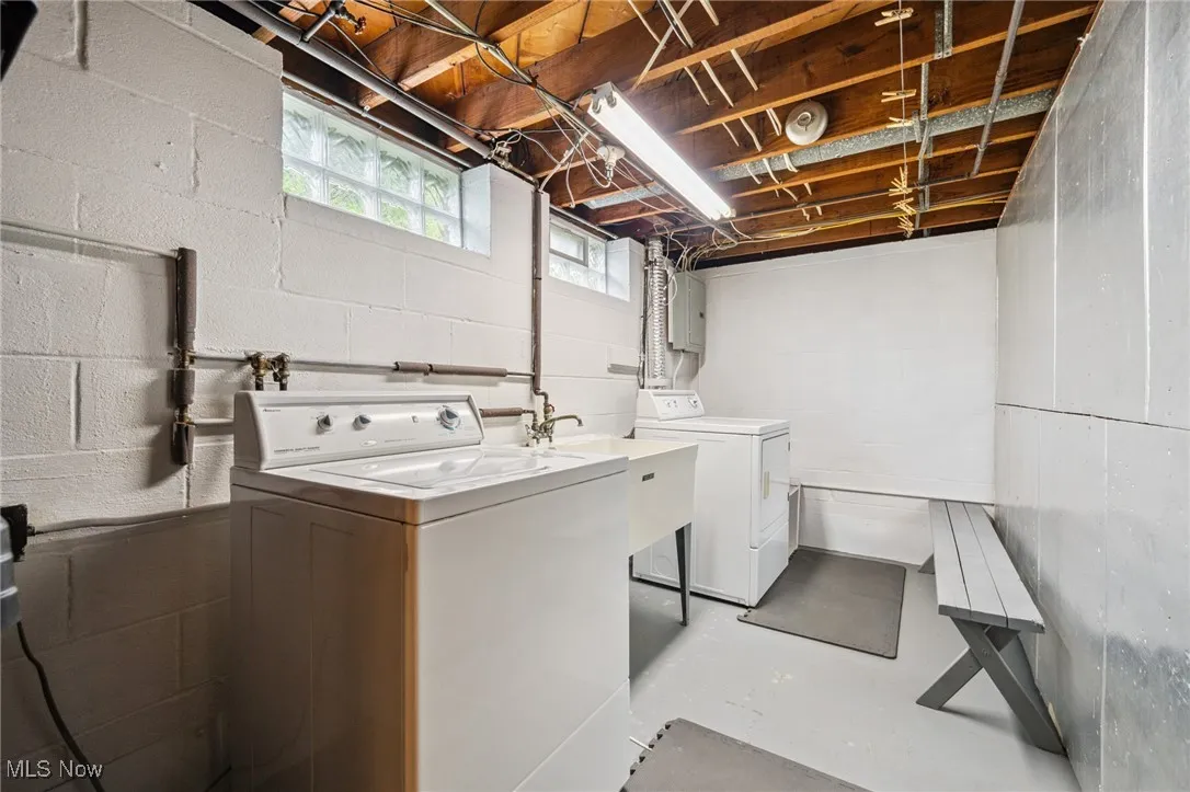 Laundry Rm