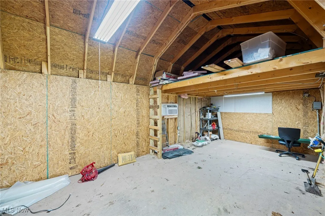 Oversized Utility Shed / Workshop