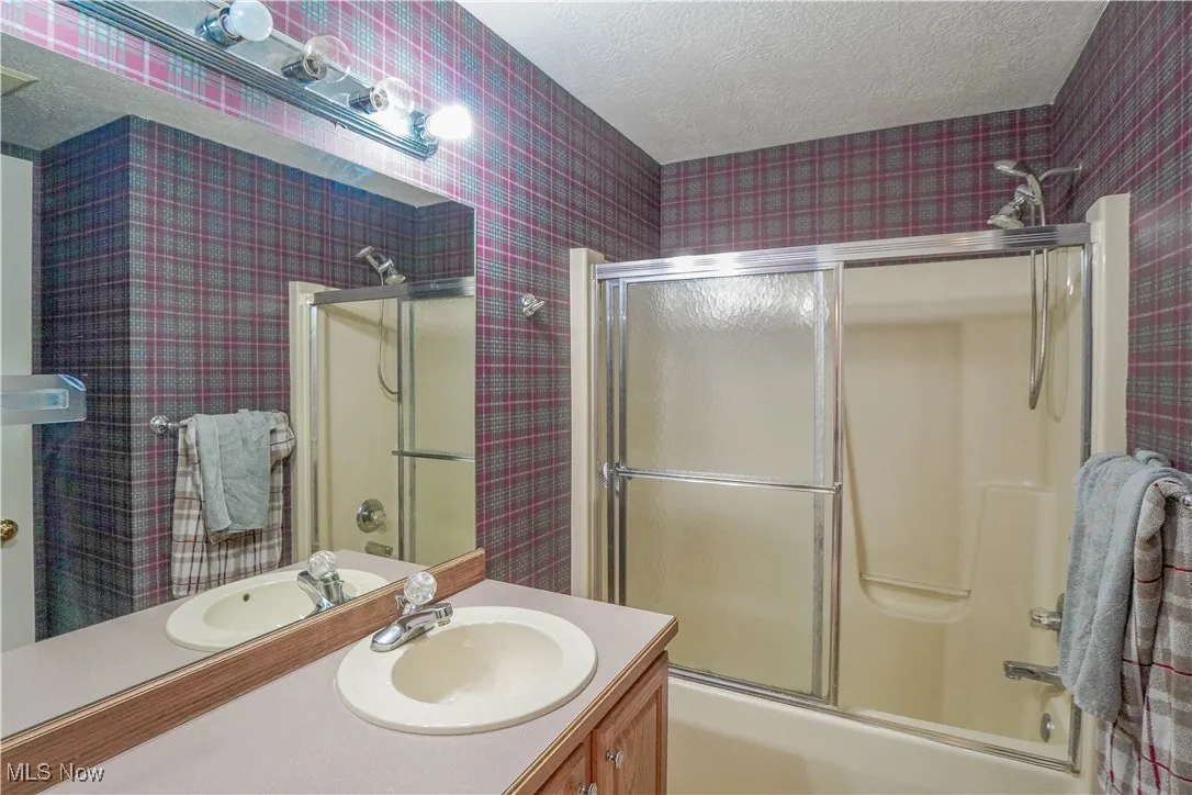 Full Bathroom off Hall on Second Level