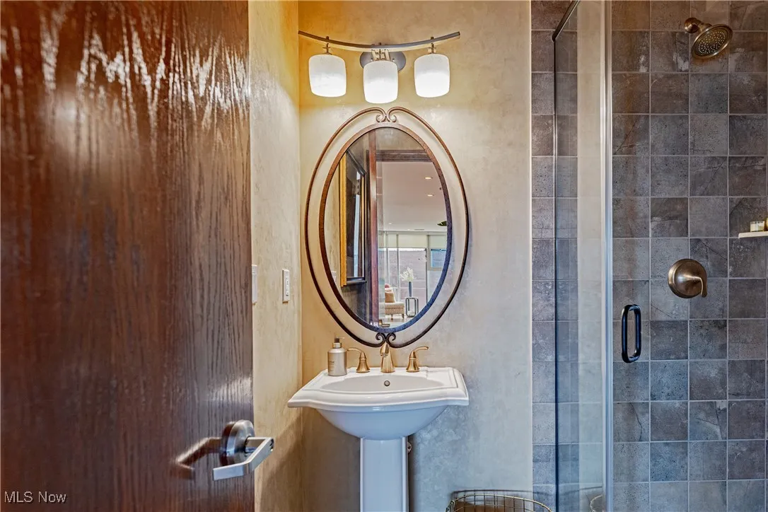701 W Lakeside Avenue # 606, Cleveland, Ohio,MLS Now Listing ID