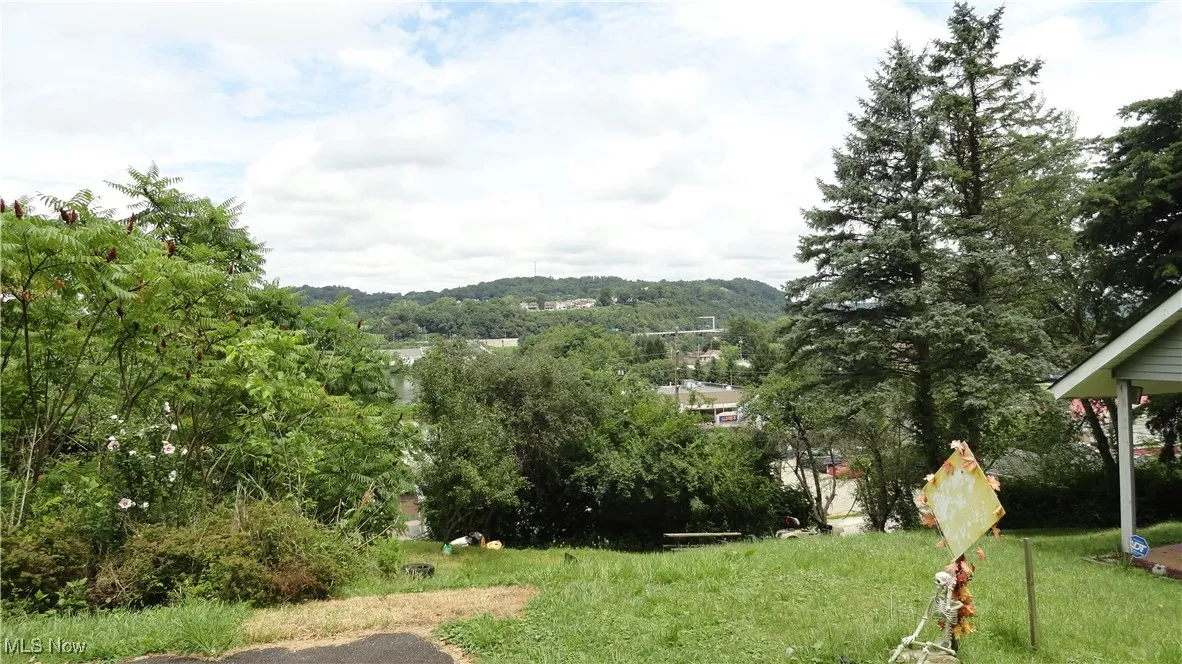108 Linger Drive, Chester, West Virginia,MLS Now Listing ID