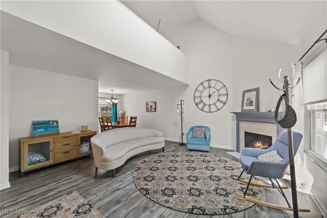 Warm and inviting LivingRoom with Vinyl Plank Flooring