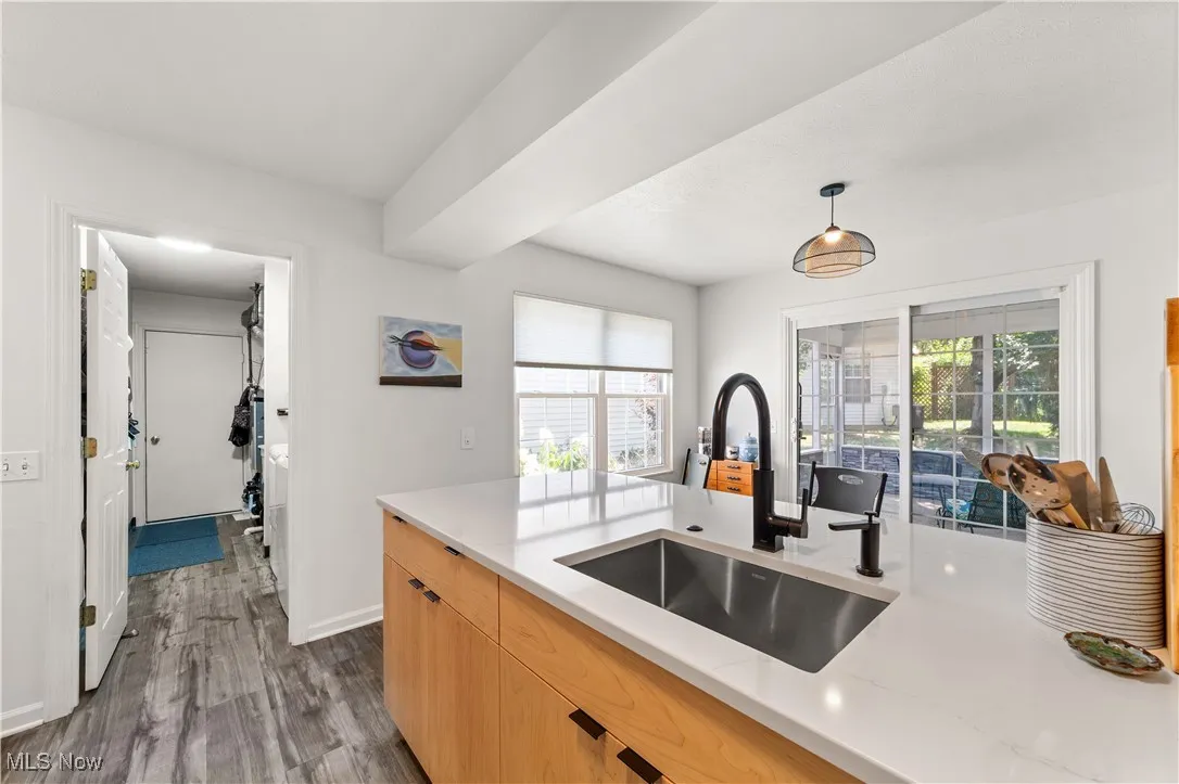 Deep Stainless Sink w/disposal