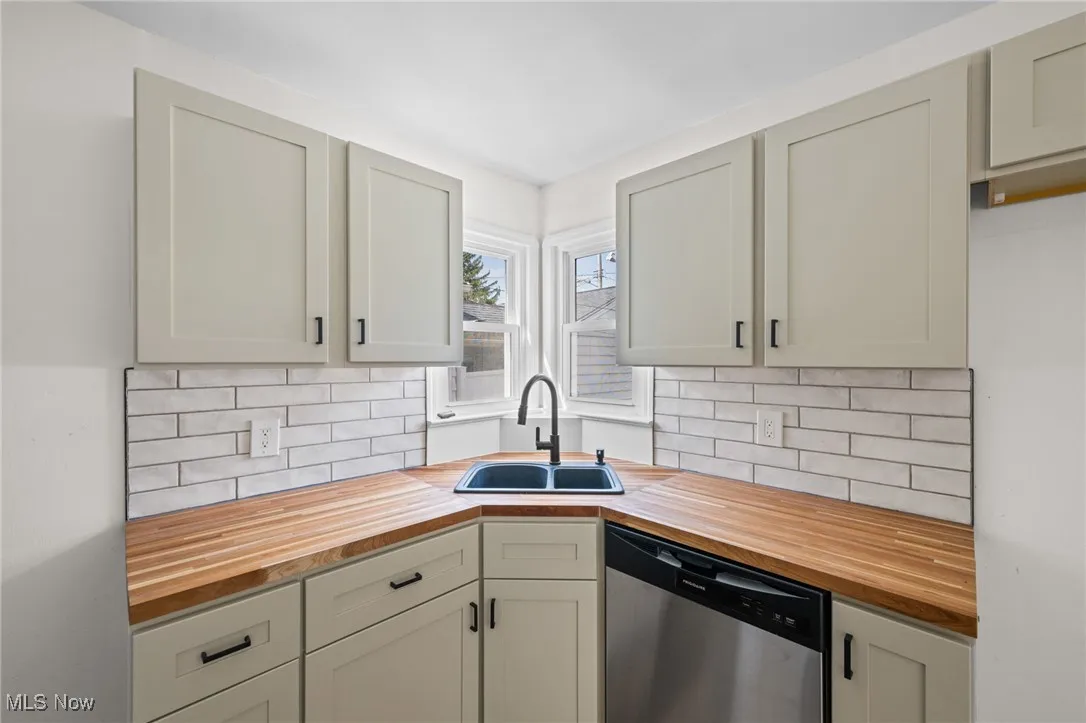 18113 Mapleboro Avenue, Maple Heights, Ohio,MLS Now Listing ID