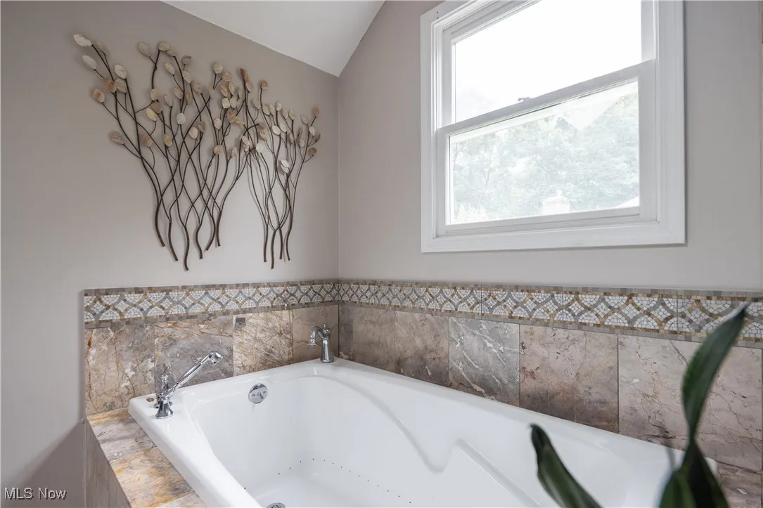 35855 Spicebush Lane, Solon, Ohio,MLS Now Listing ID