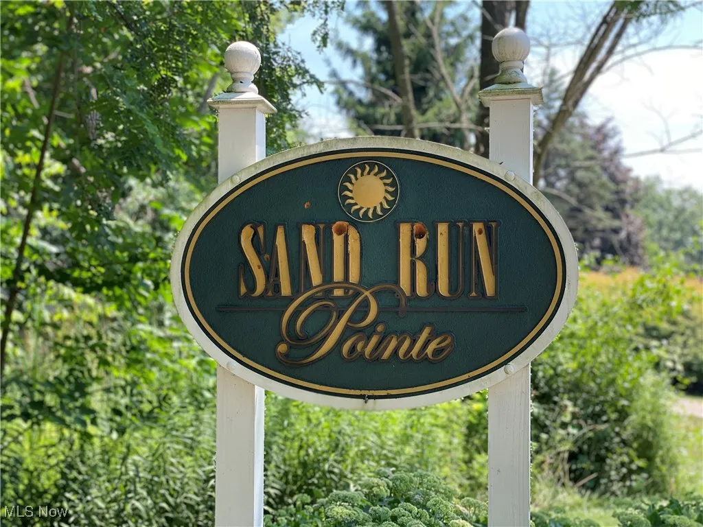Entrance at street.  Thanks for visiting!