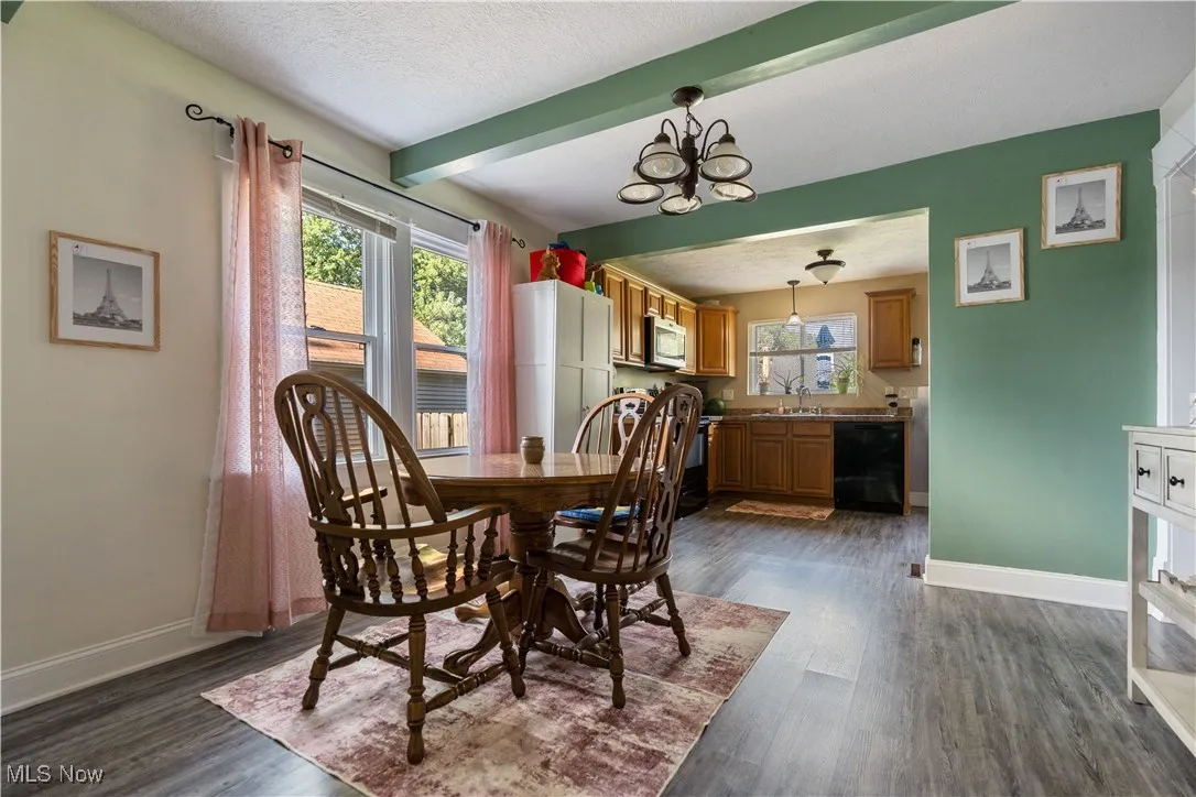 Dining space between the great room & kitchen.