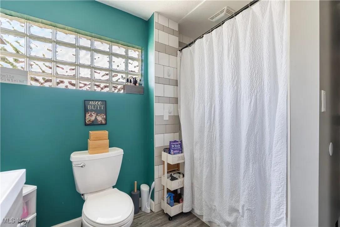 First floor full bath.