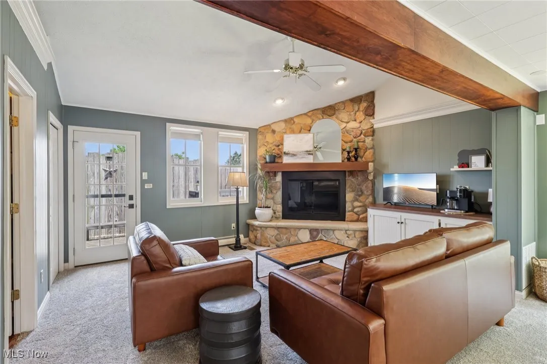 Main house - coffee lounge