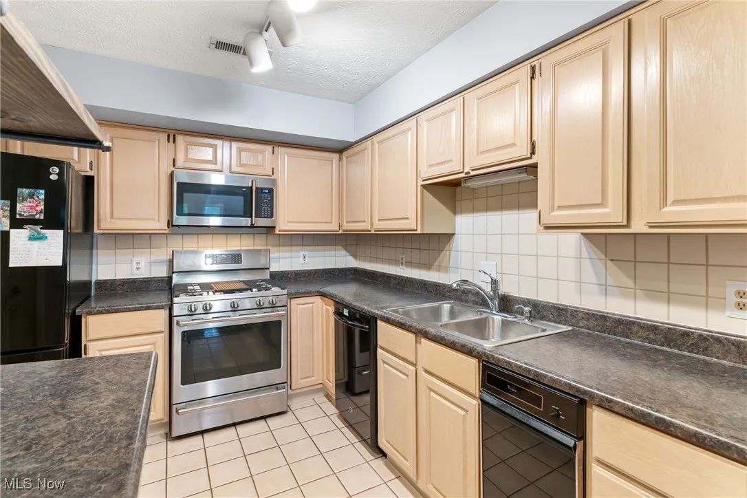 1316 Cedarwood Drive # D3, Westlake, Ohio,MLS Now Listing ID