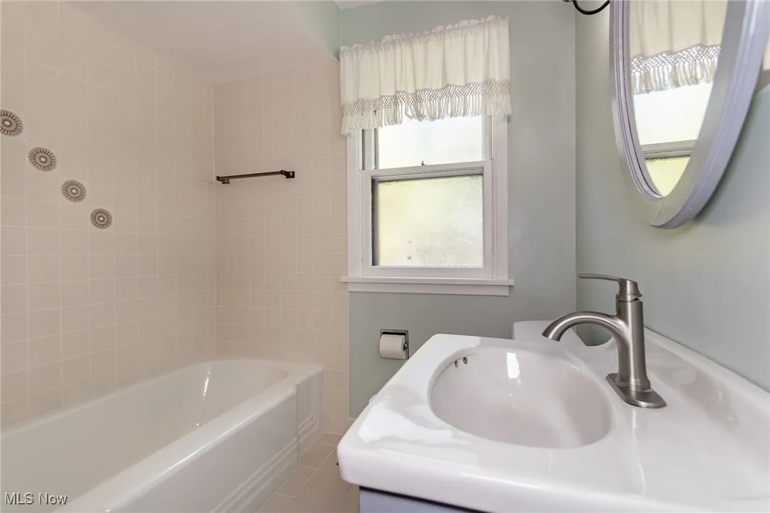 Full bath#1!
