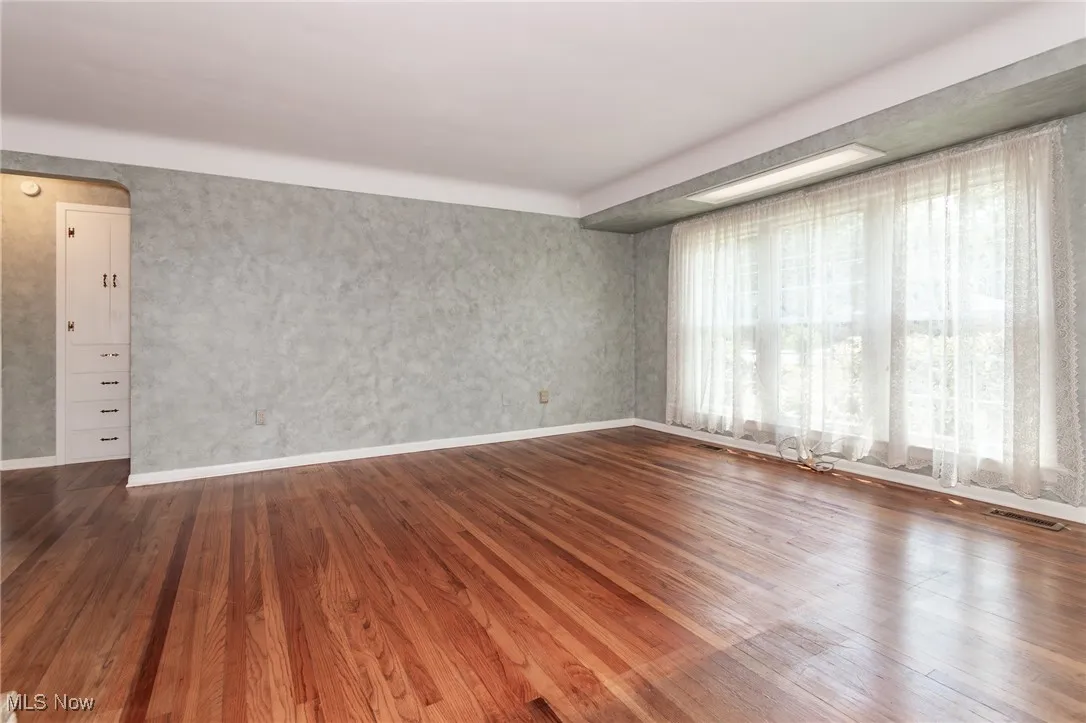 Hardwood floors!