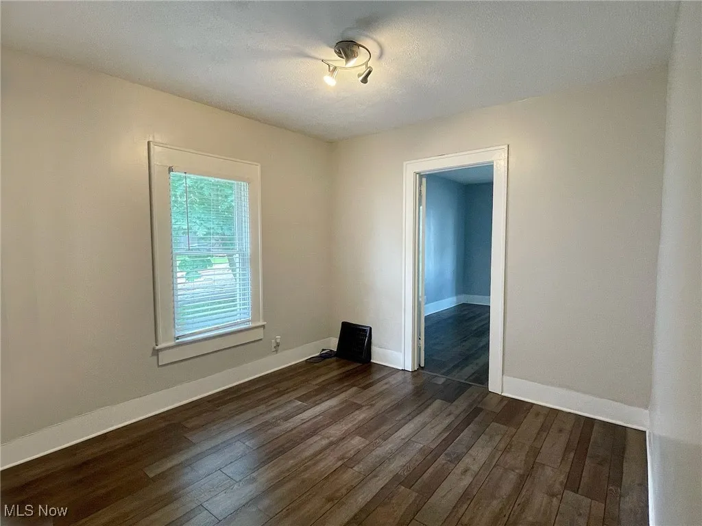 Second bedroom or home office