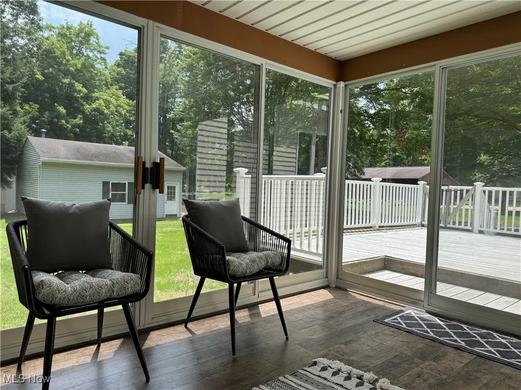 Sunroom with healthy amount of natural light