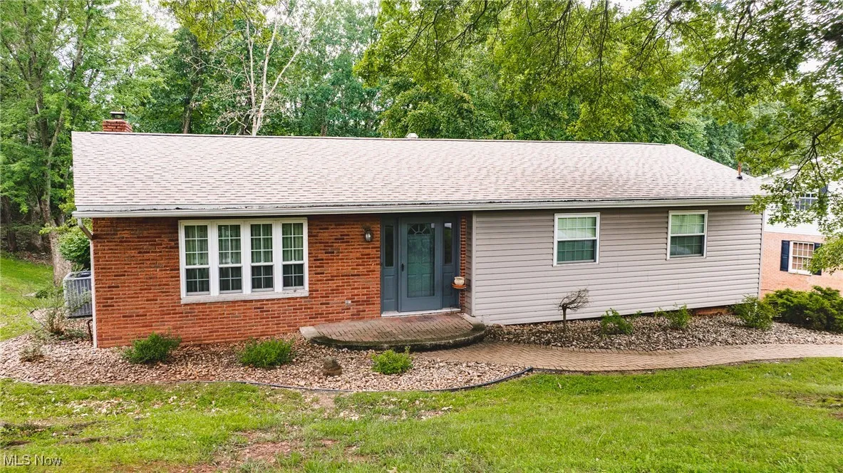 30 N Hills Drive, North Hills, West Virginia,MLS Now Listing ID